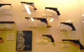 Diferentes revolveres de difer. calibres fabricados por la Colt Paterson